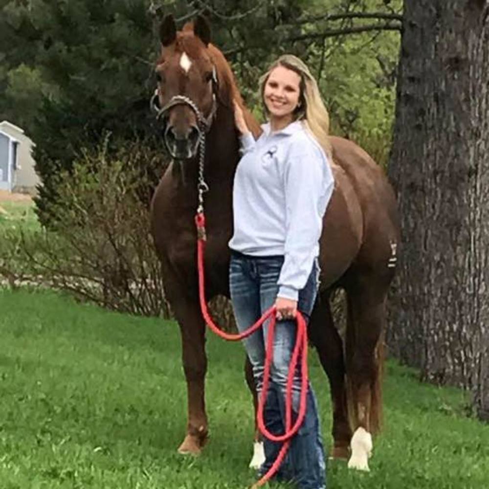 Meet your Posher, Tori